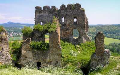 Čičva - bývalý hrad Alžbety Báthoryovej