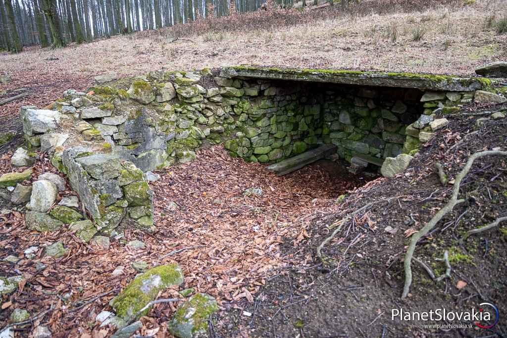 Tento objekt pri Panskom dome sa javí ako bývalá pivnica.